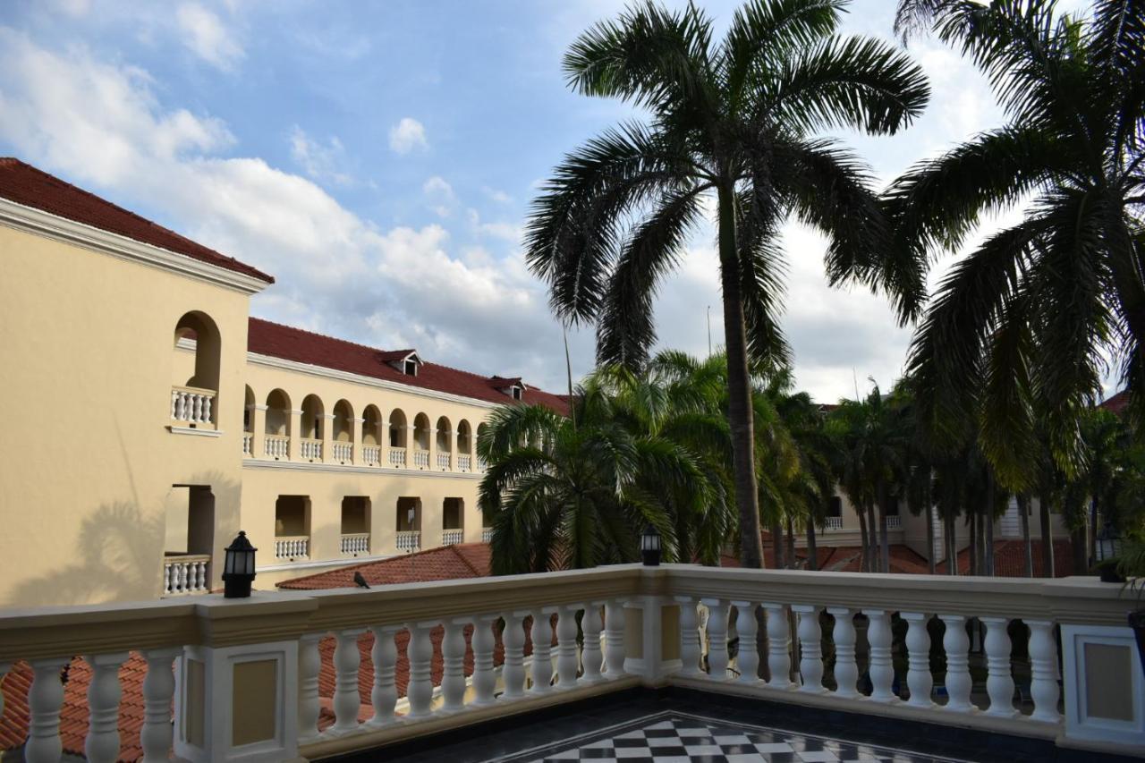 Hotel El Prado 바랑키야 외부 사진 The main building of the museum